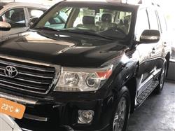 تۆیۆتا لاند کروزەر